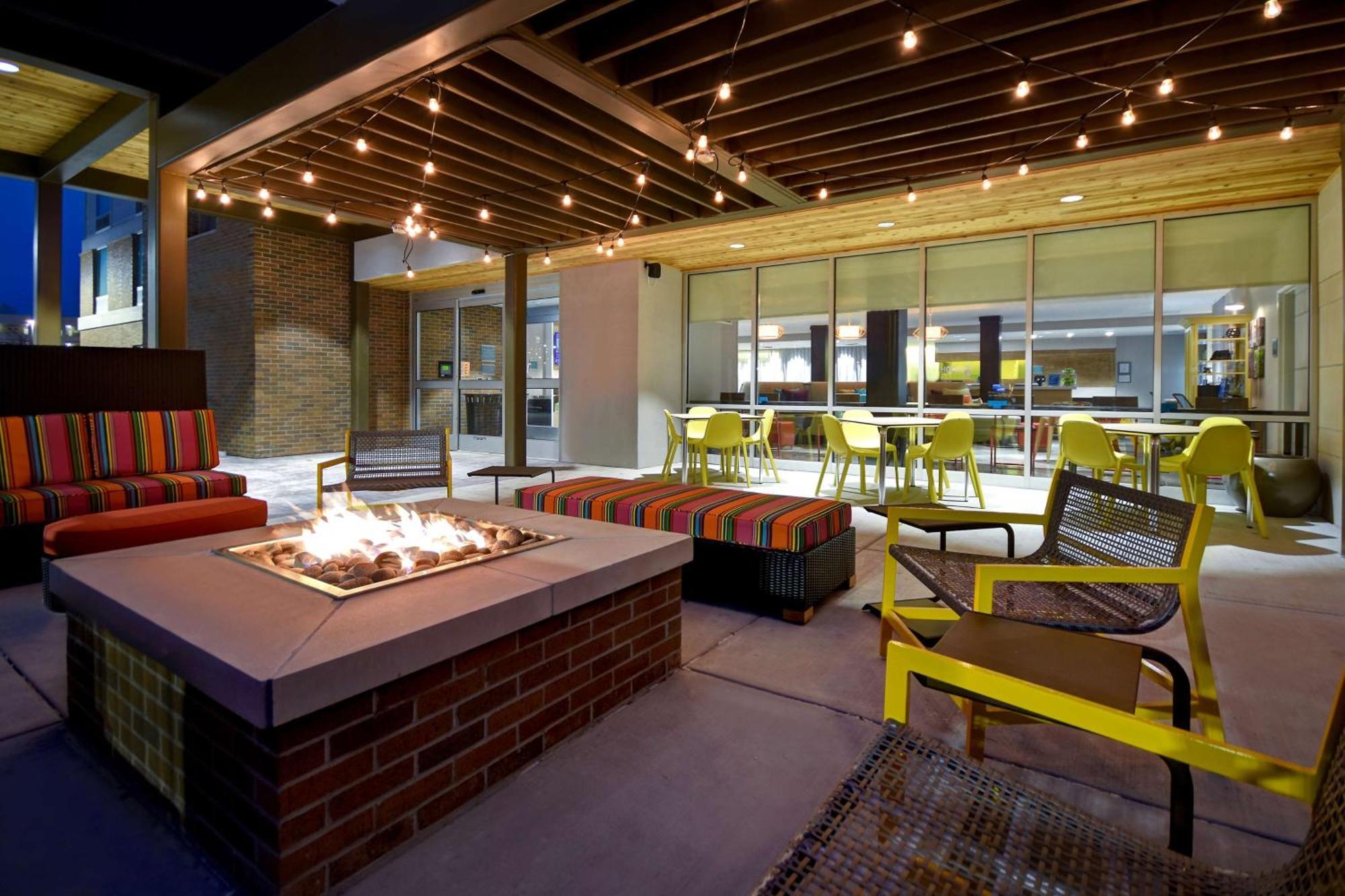 Home2 Suites Wichita Downtown Delano, Ks Exterior photo
